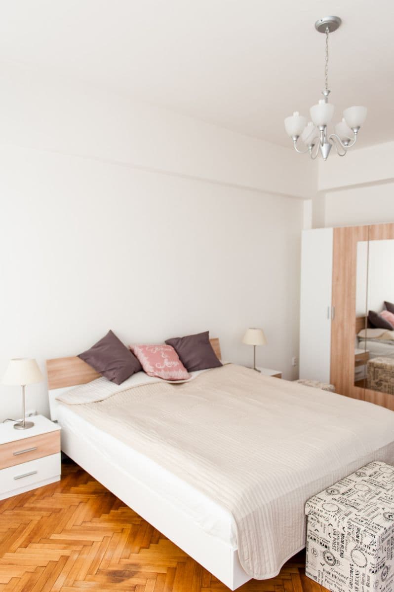 Pronájem bytu  63 m², Krakovská, Praha, Praha