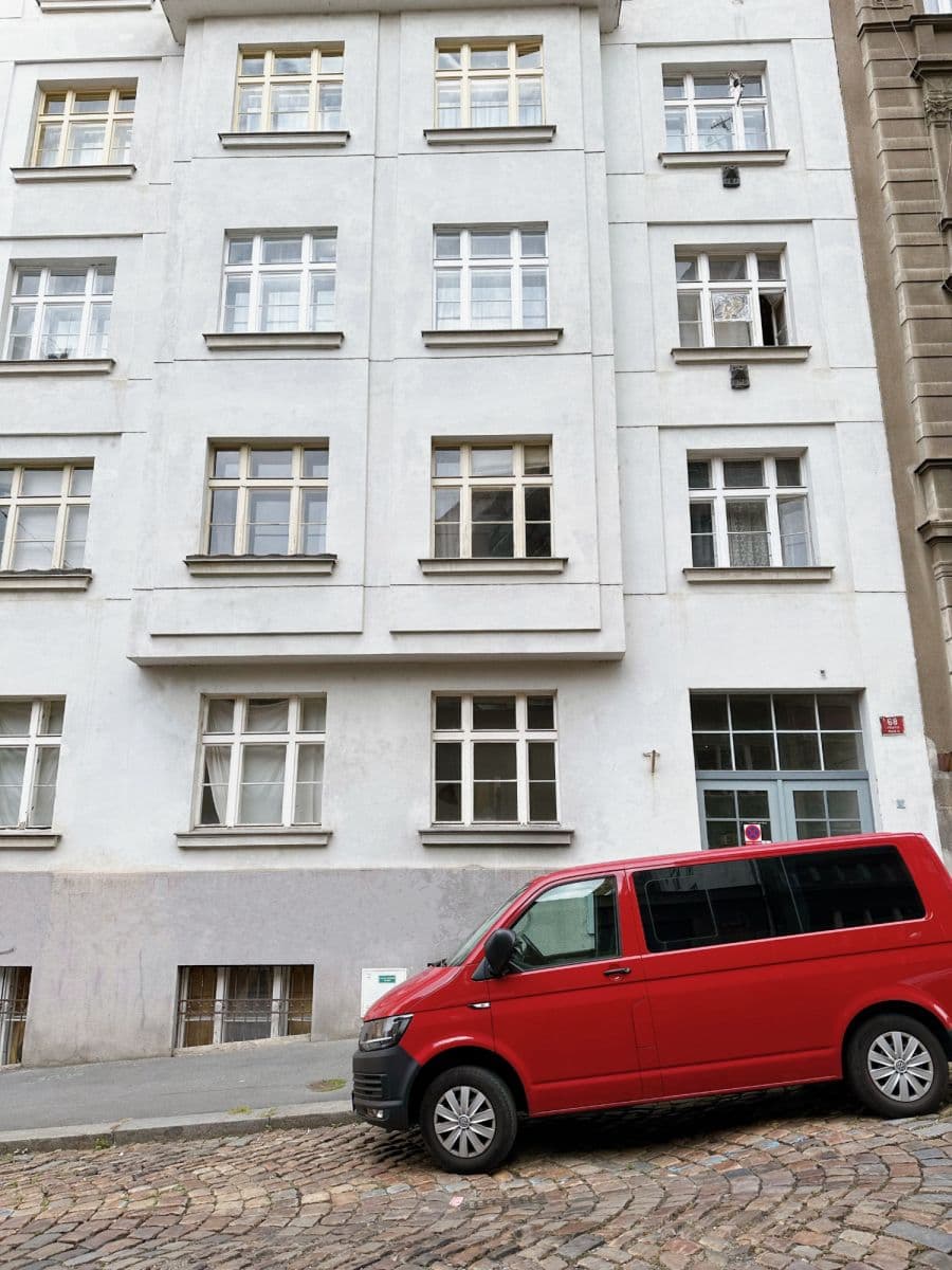 Pronájem bytu  85 m², Košická, Praha, Praha