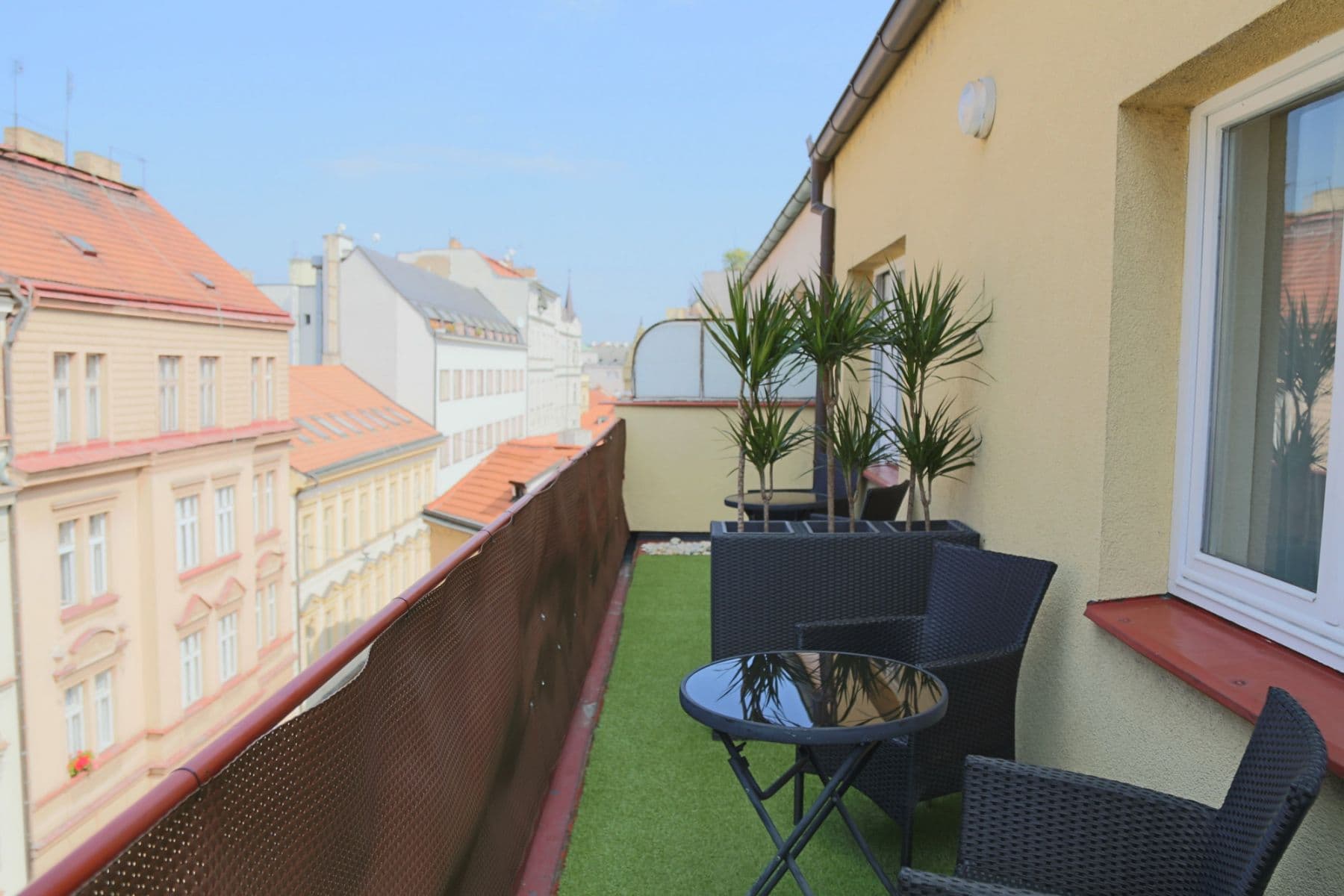 Pronájem bytu  75 m², Na Zbořenci, Praha, Praha