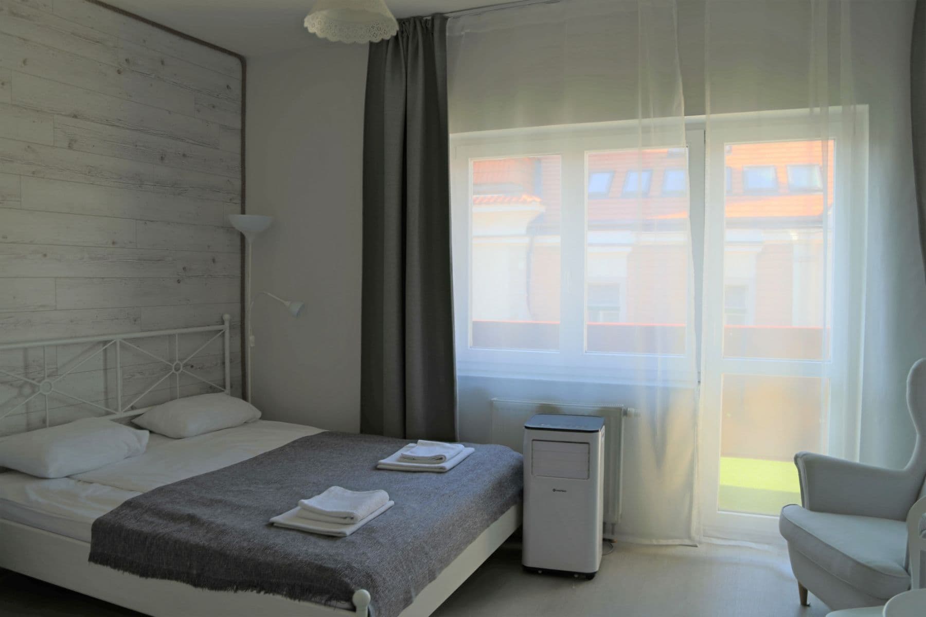 Pronájem bytu  75 m², Na Zbořenci, Praha, Praha