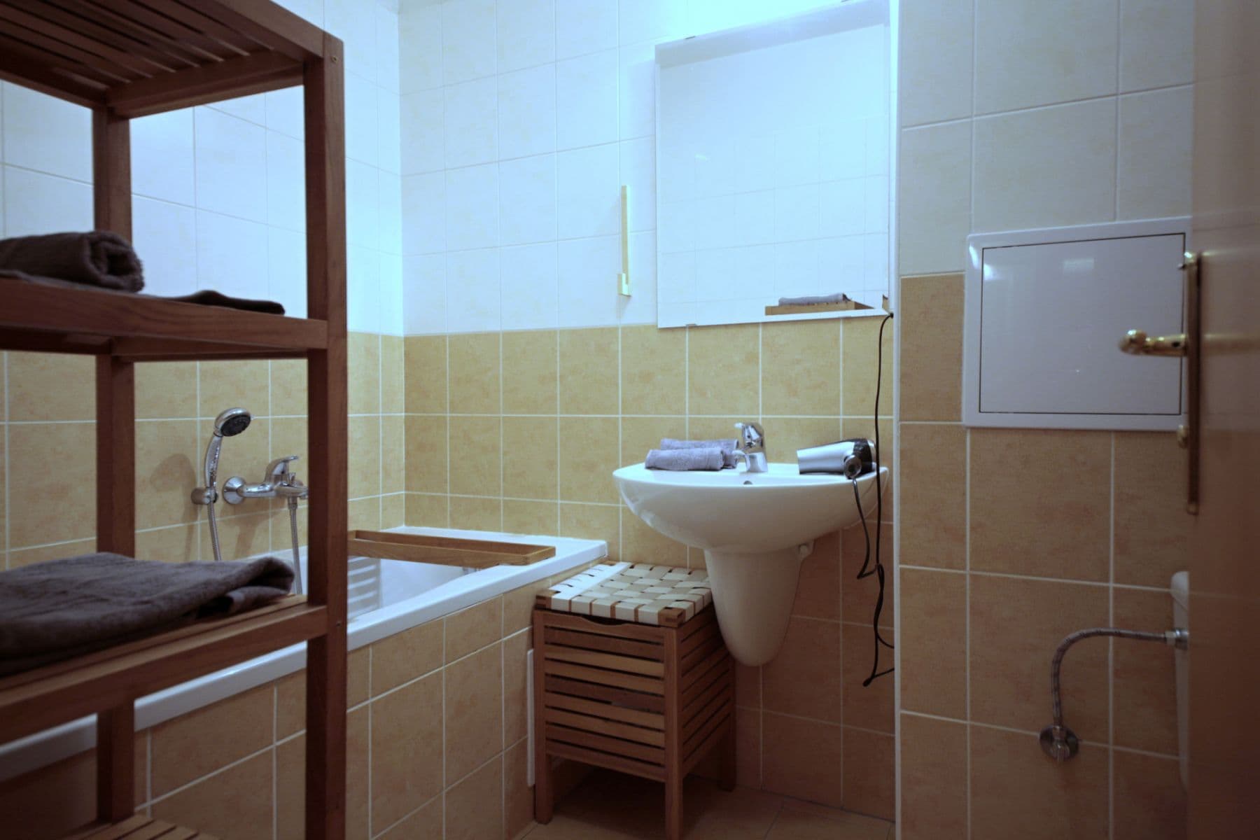 Pronájem bytu  30 m², Jemnická, Praha, Praha