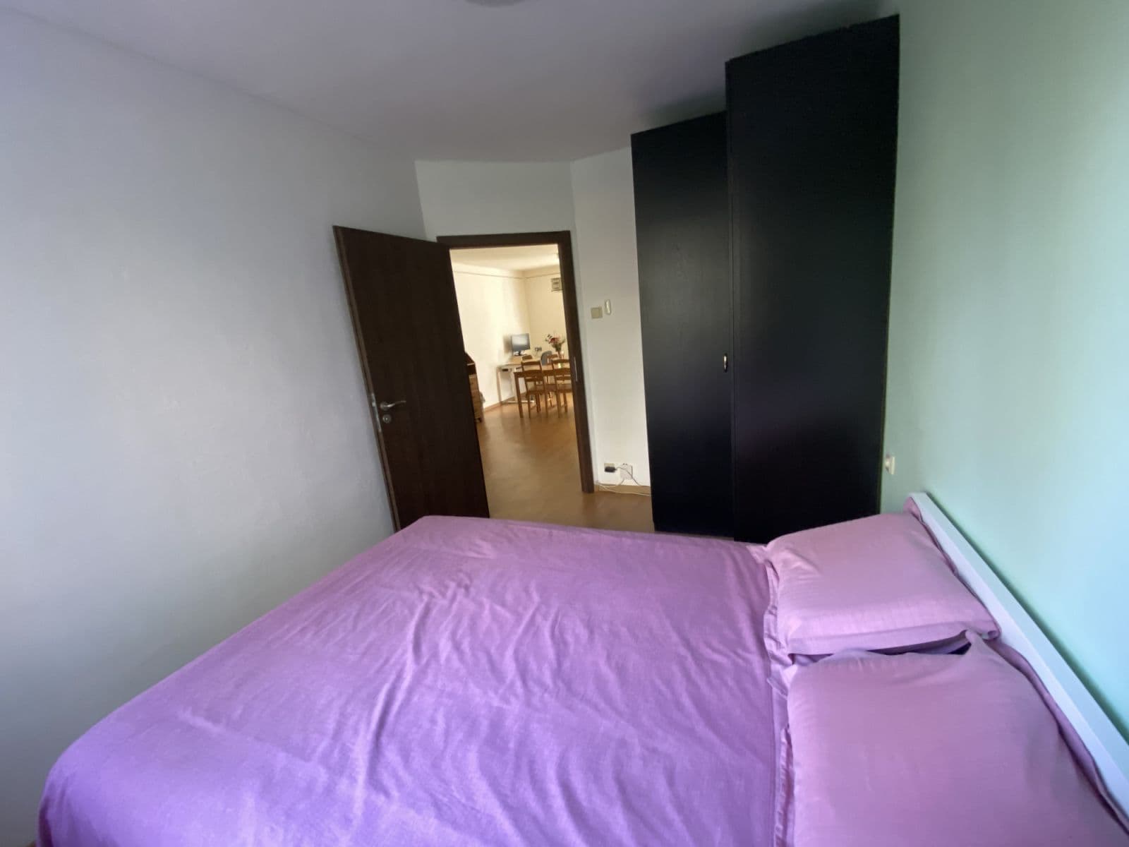 Pronájem bytu  52 m², Hrusická, Praha, Praha