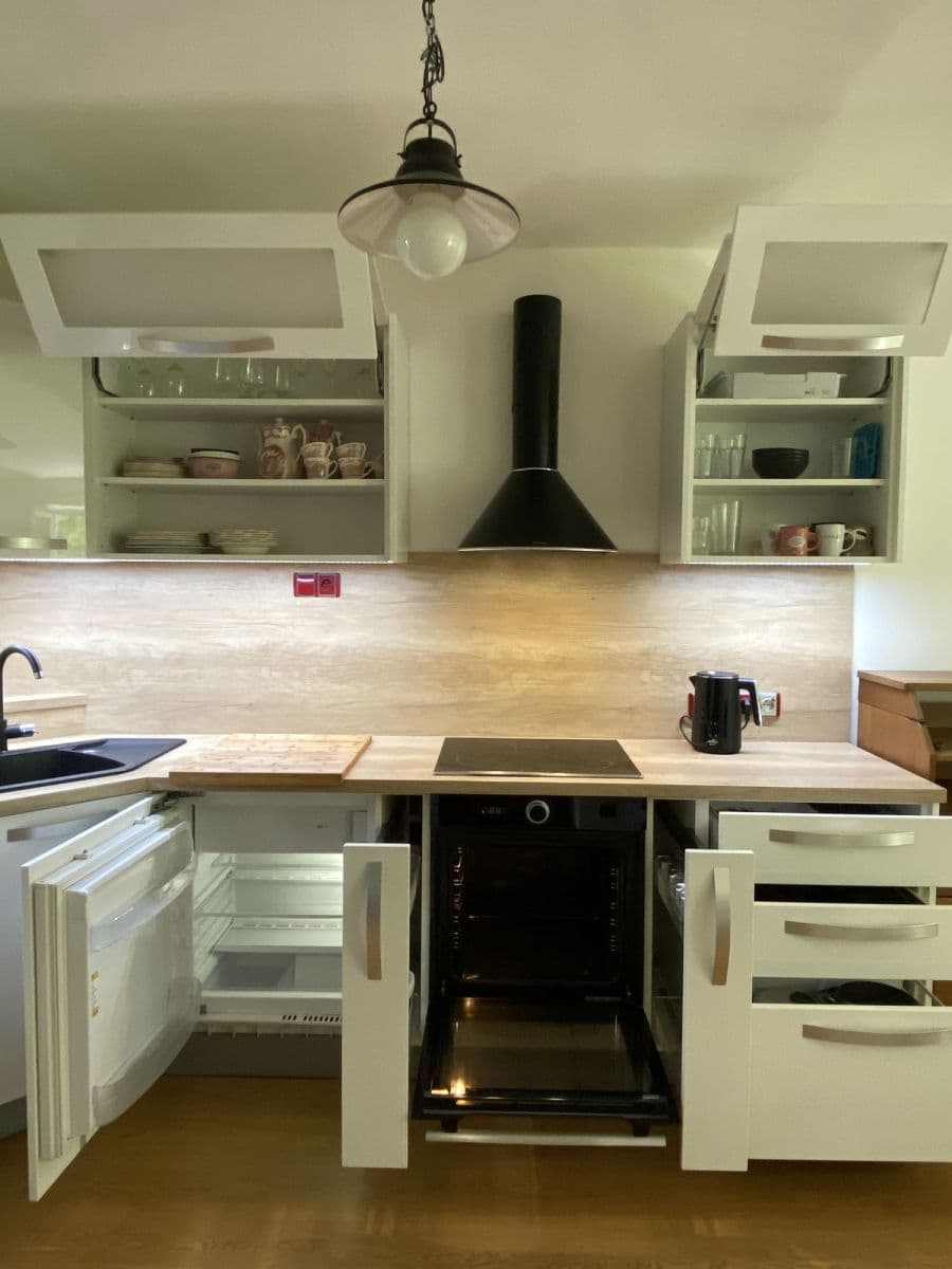 Pronájem bytu  52 m², Hrusická, Praha, Praha