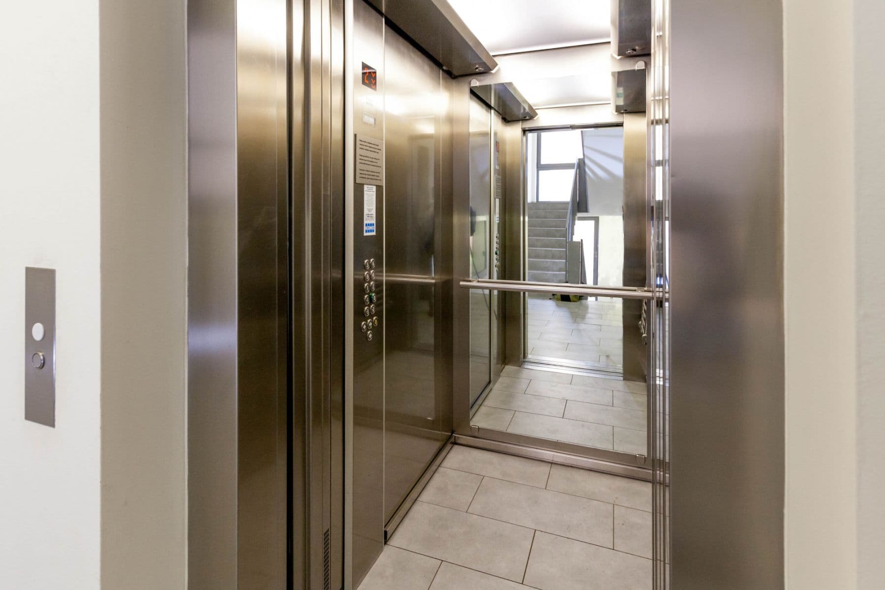 Pronájem bytu  38 m², Havlíčkovo náměstí, Praha, Praha