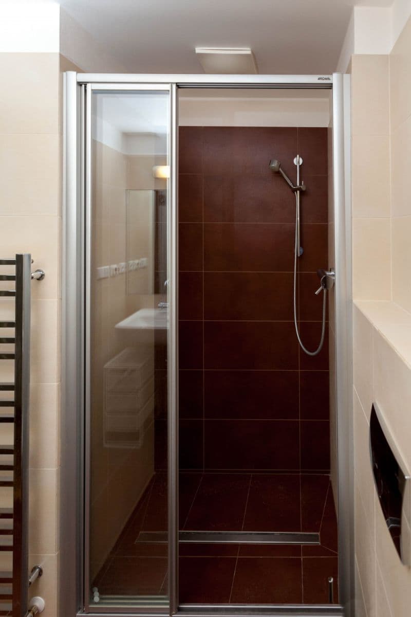 Pronájem bytu  38 m², Havlíčkovo náměstí, Praha, Praha