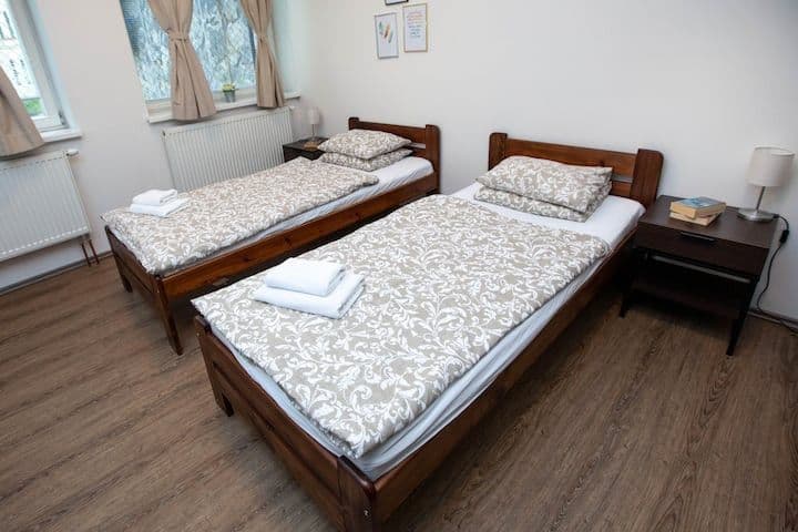 Pronájem bytu  20 m², Víta Nejedlého, Praha, Praha