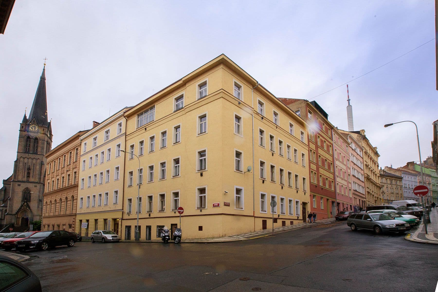 Pronájem bytu  25 m², Víta Nejedlého, Praha, Praha