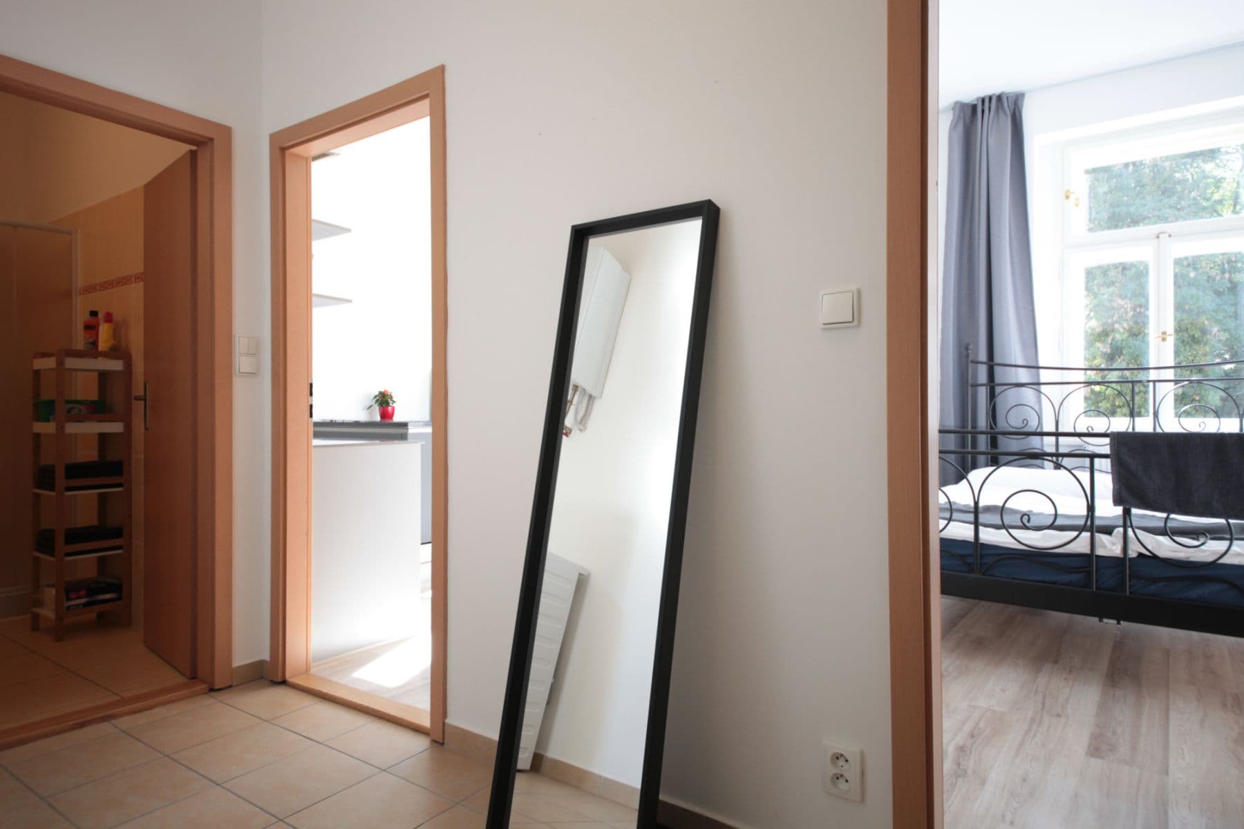 Pronájem bytu  36 m², Plzeňská, Praha, Praha