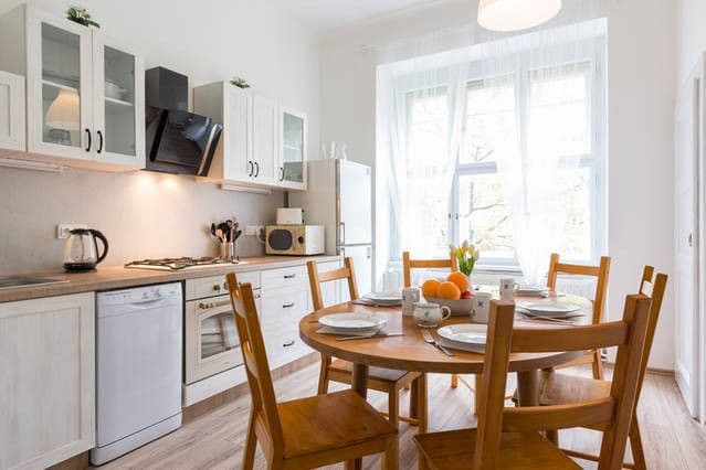 Pronájem bytu  113 m², Čáslavská, Praha, Praha