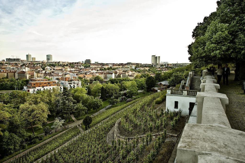 Pronájem bytu  113 m², Čáslavská, Praha, Praha