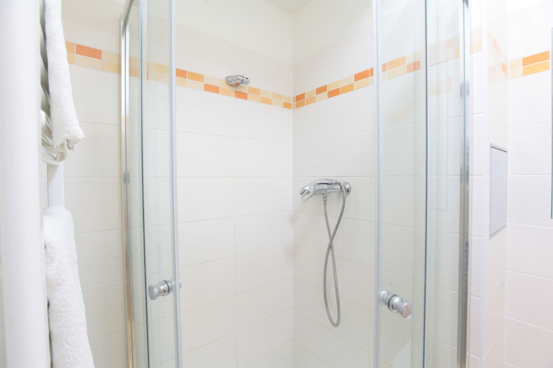 Pronájem bytu  25 m², Freyova, Praha, Praha
