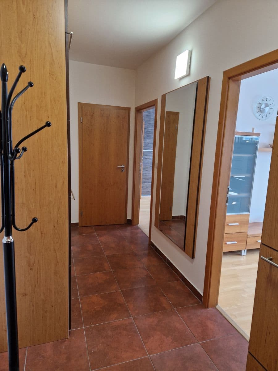 Pronájem bytu  60 m², U Průhonu, Praha, Praha
