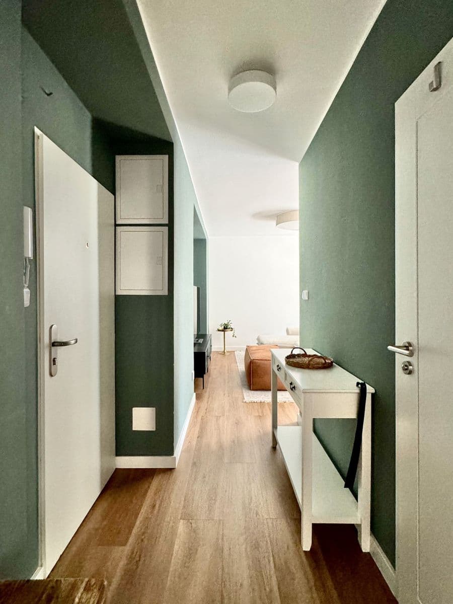 Pronájem bytu  52 m², Vinohradská, Praha, Praha