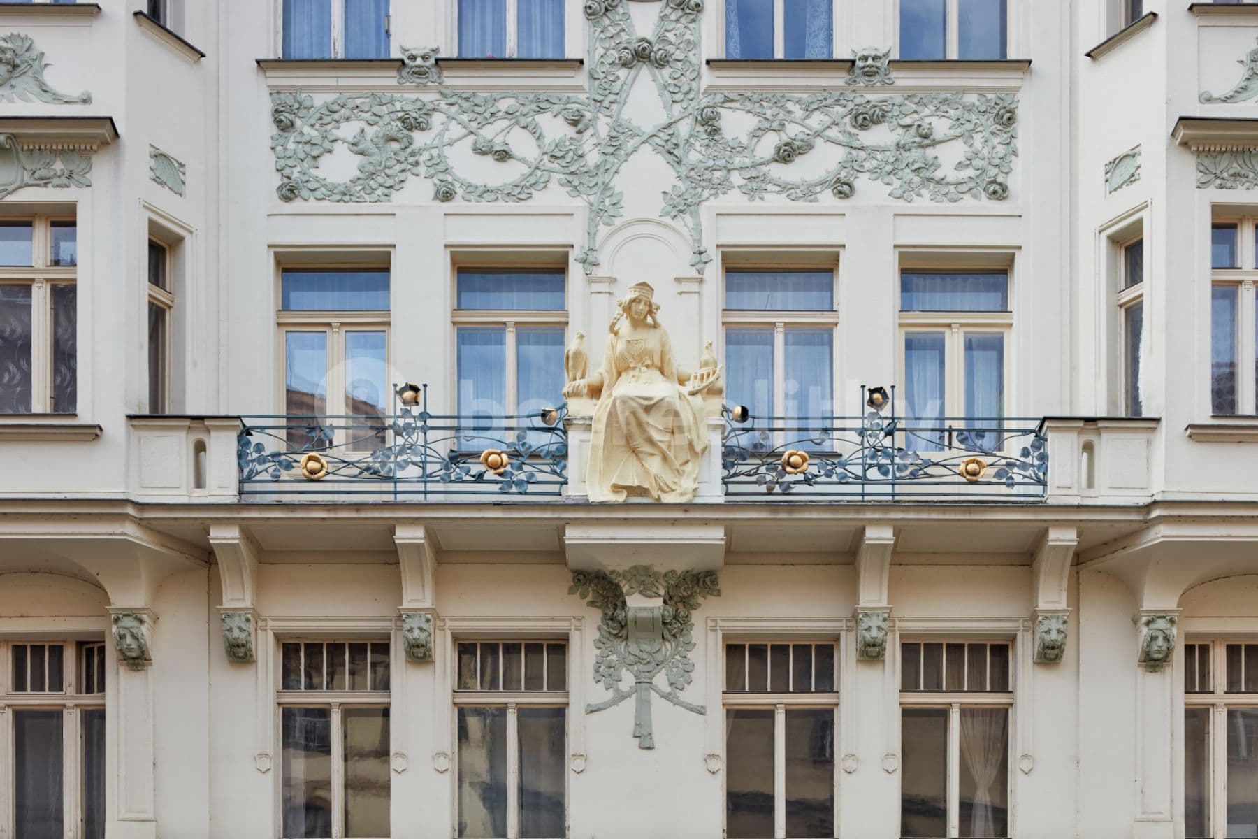 Pronájem bytu  75 m², Karlova, Praha, Praha