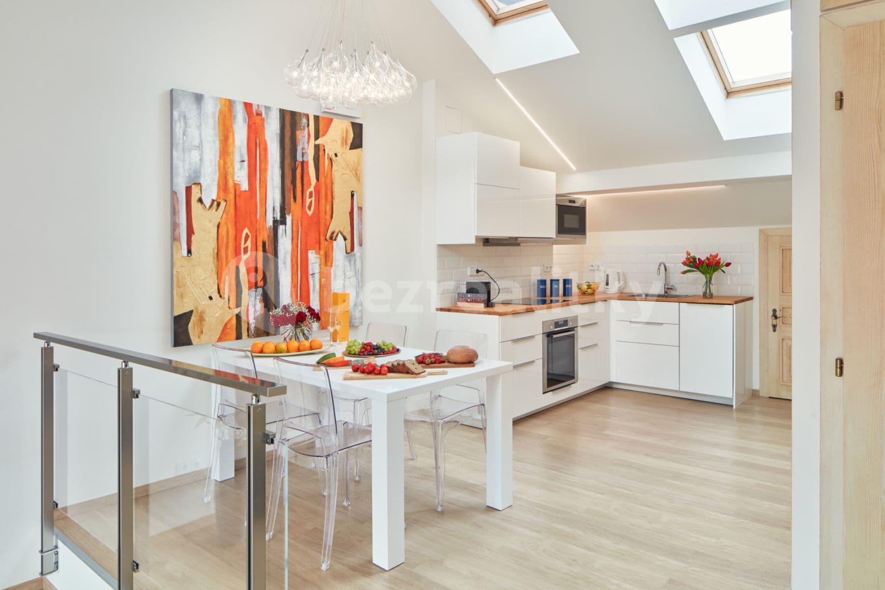 Pronájem bytu  75 m², Karlova, Praha, Praha