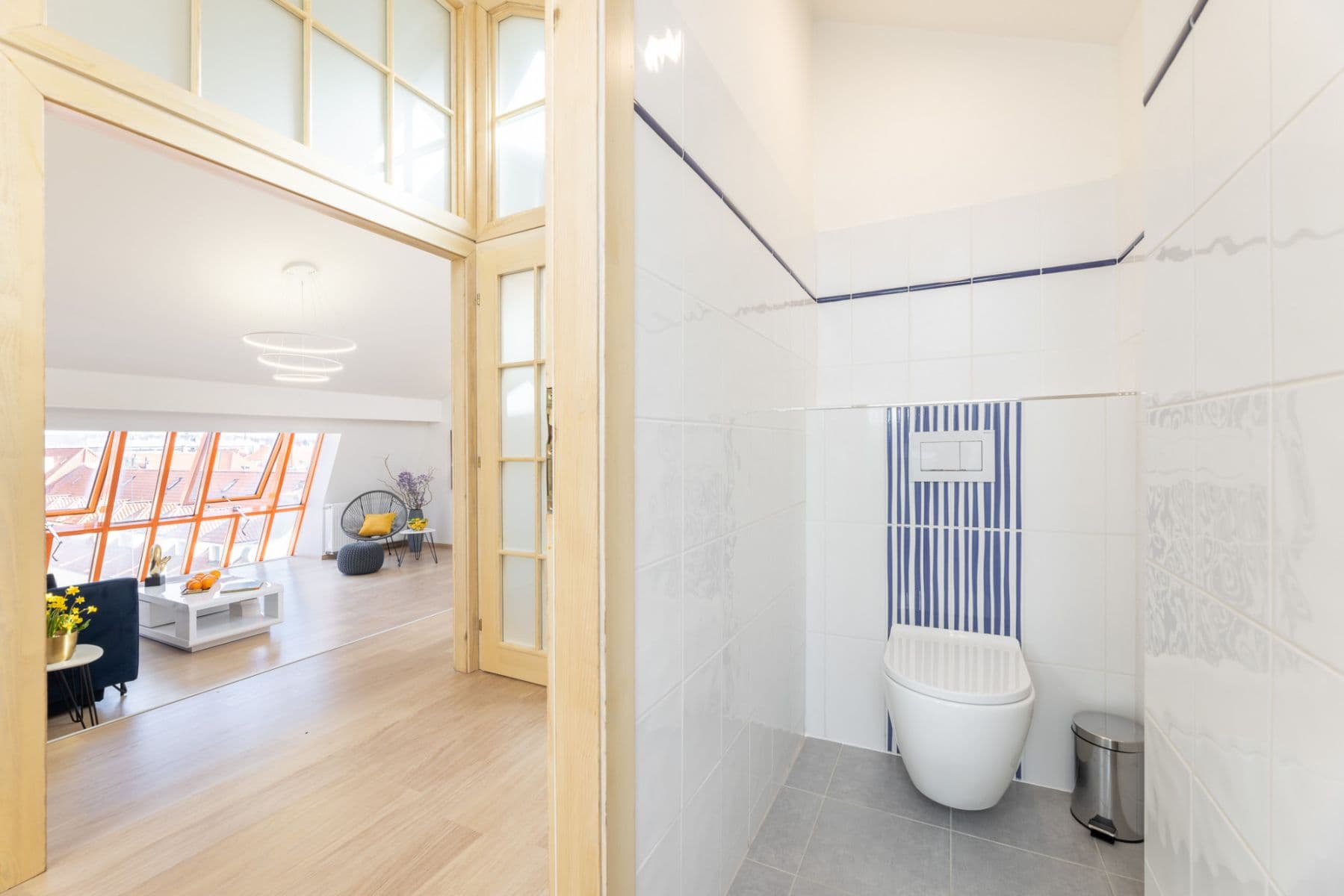 Pronájem bytu  75 m², Karlova, Praha, Praha
