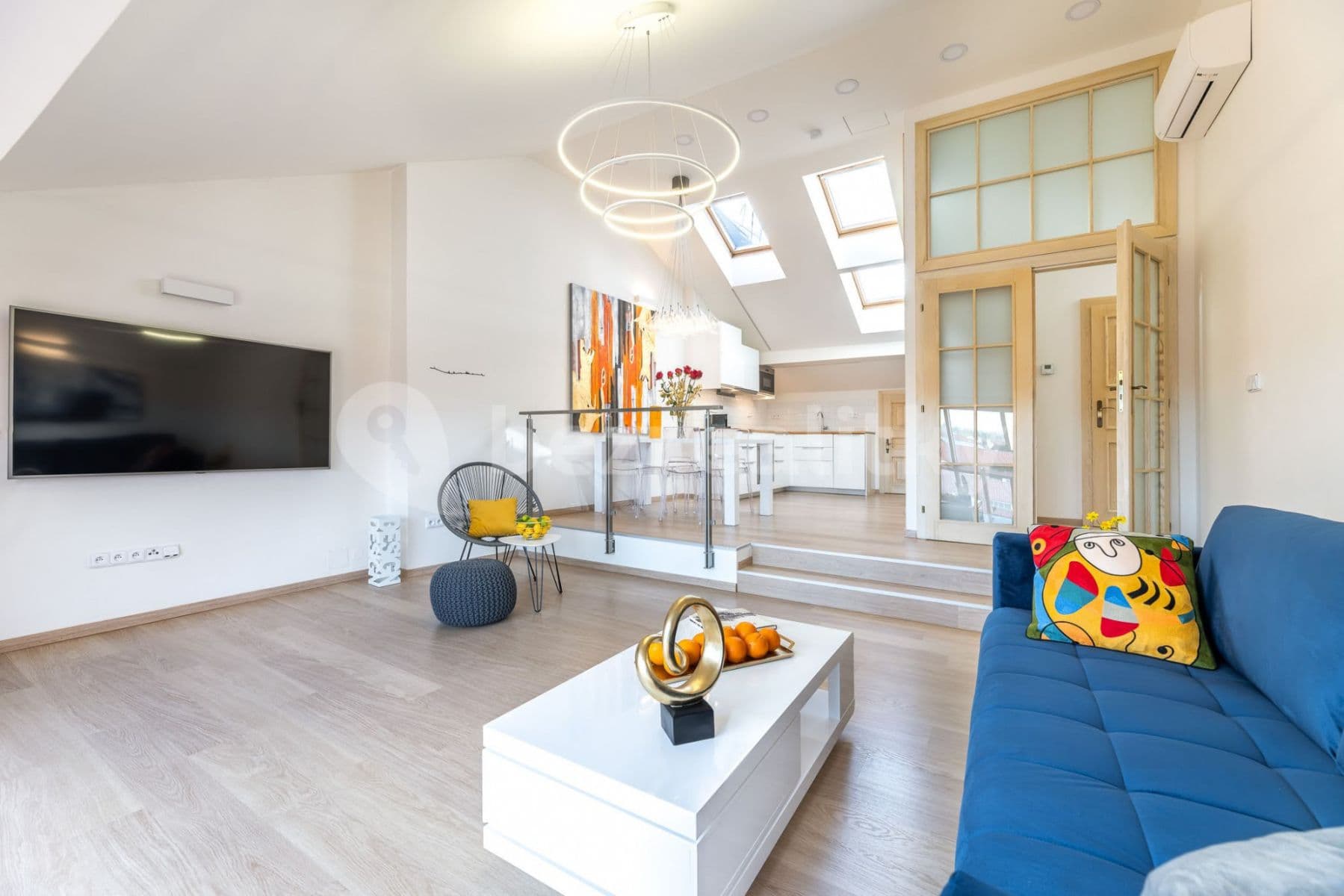 Pronájem bytu  75 m², Karlova, Praha, Praha