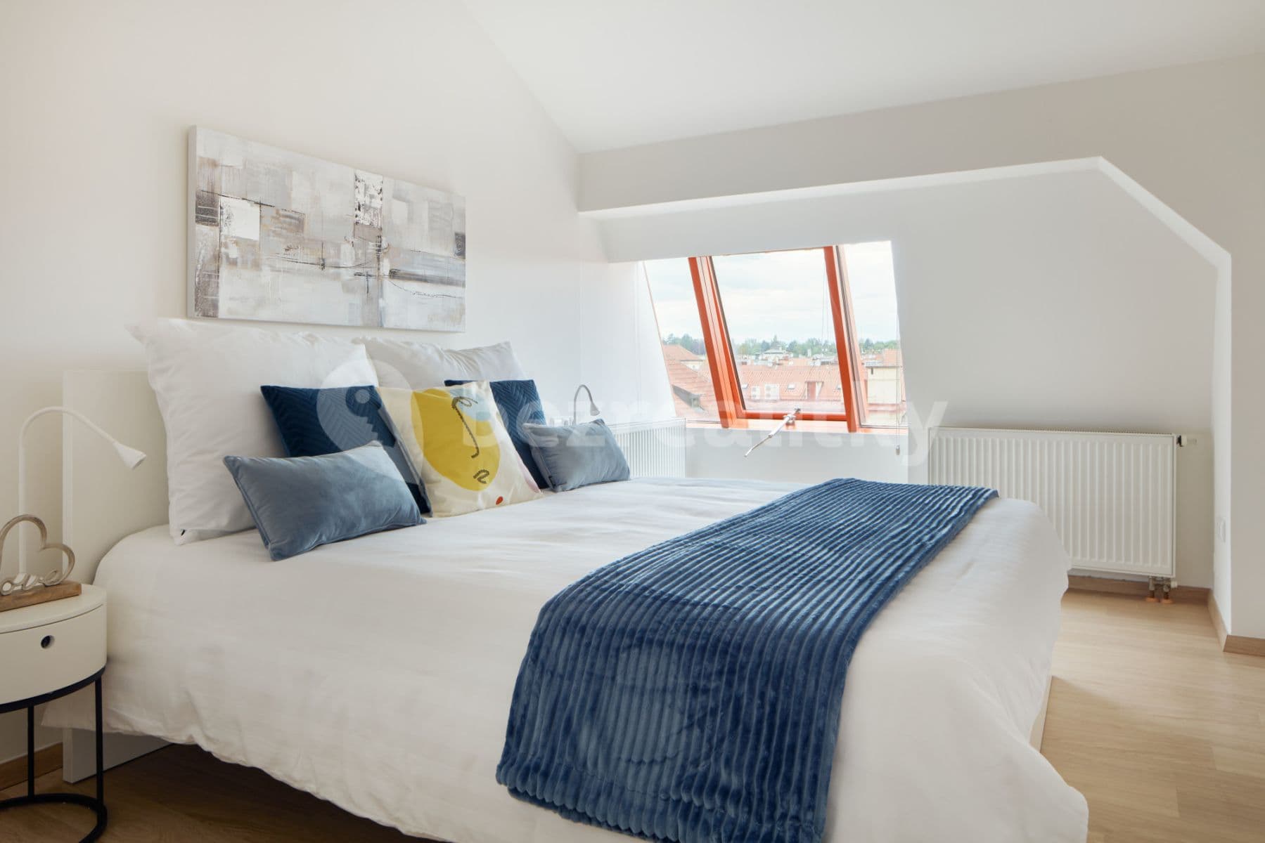 Pronájem bytu  75 m², Karlova, Praha, Praha