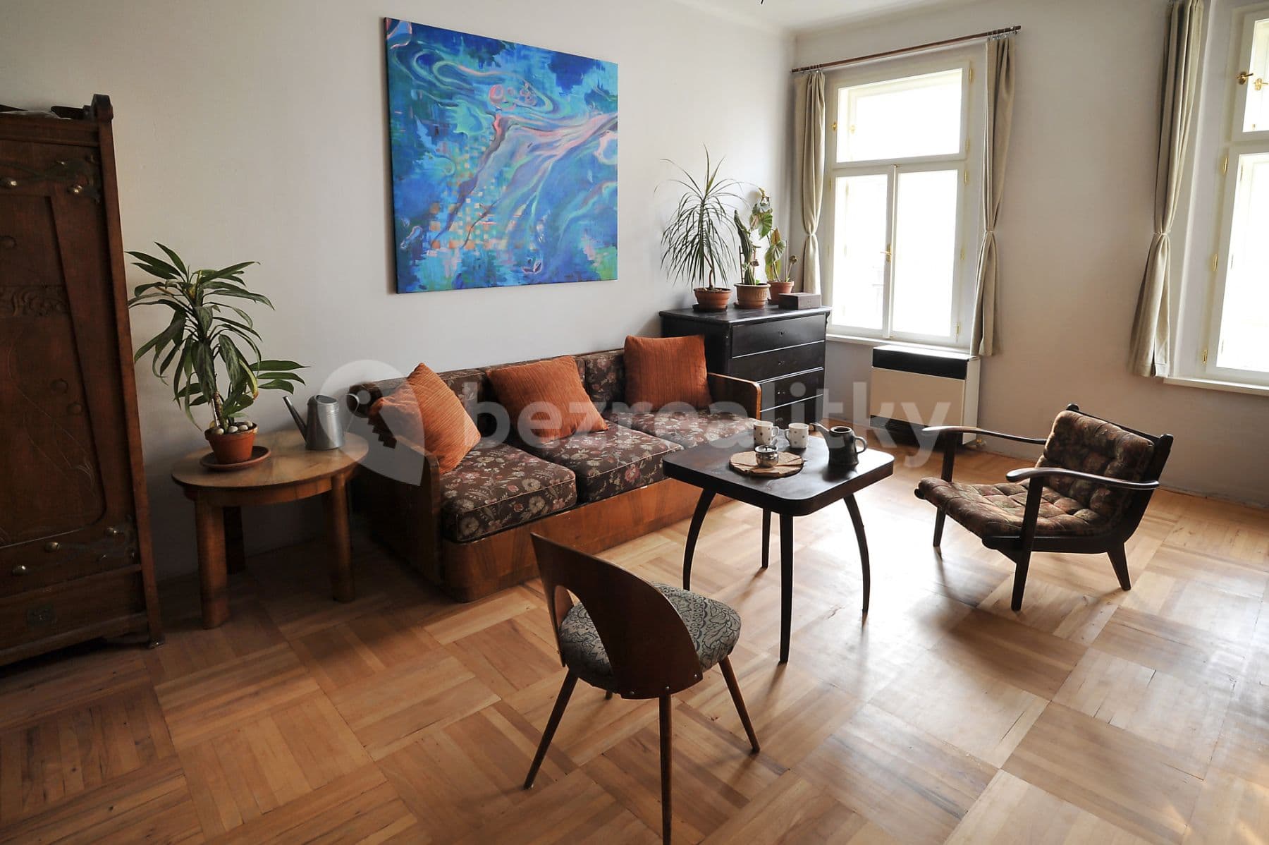 Pronájem bytu  90 m², Pernerova, Praha, Praha