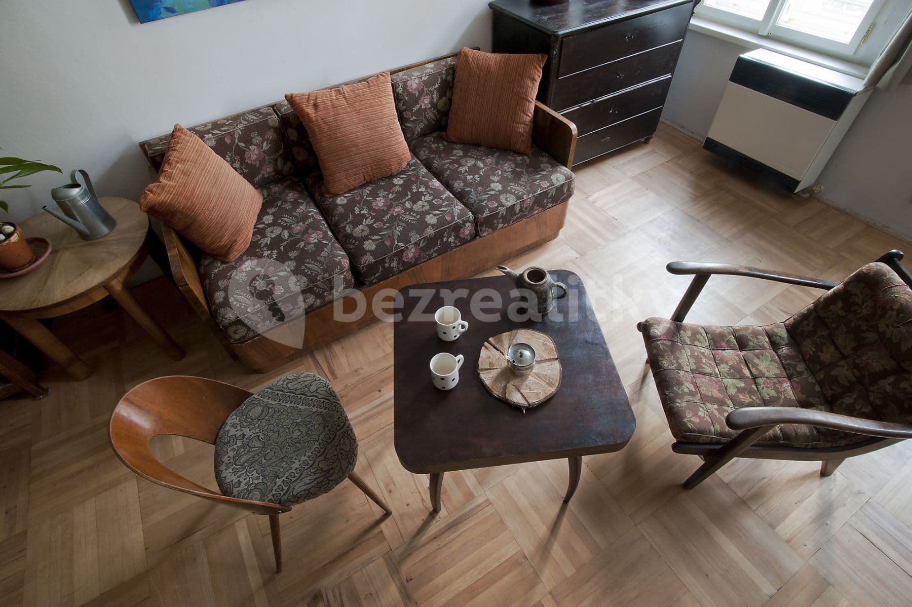 Pronájem bytu  90 m², Pernerova, Praha, Praha