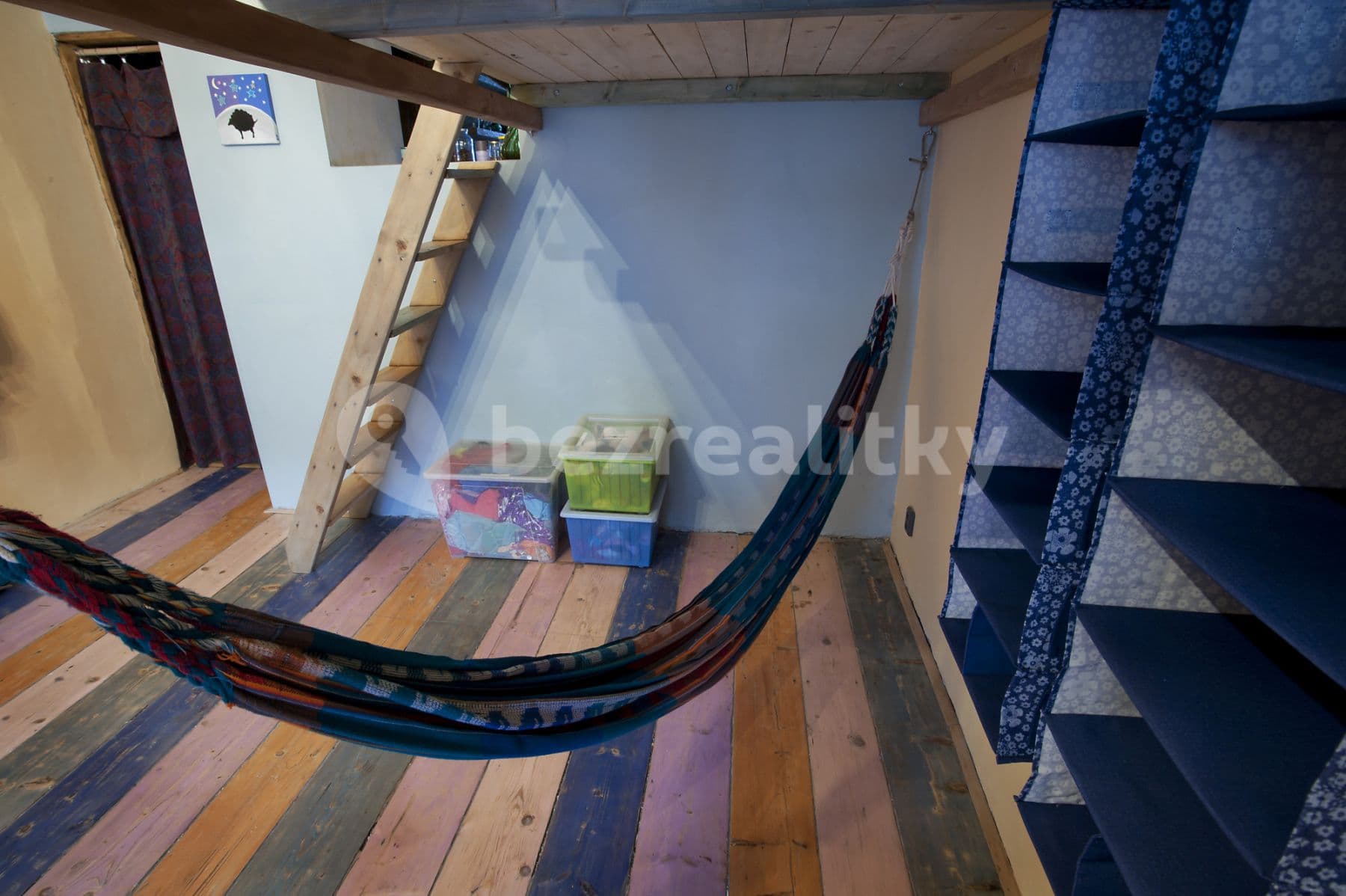 Pronájem bytu  90 m², Pernerova, Praha, Praha
