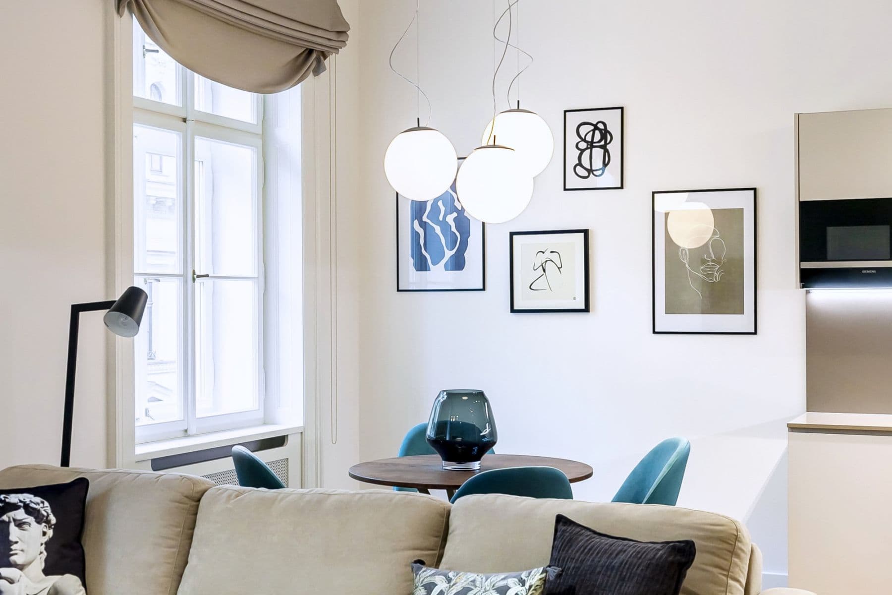 Pronájem bytu  60 m², Dlážděná, Praha, Praha