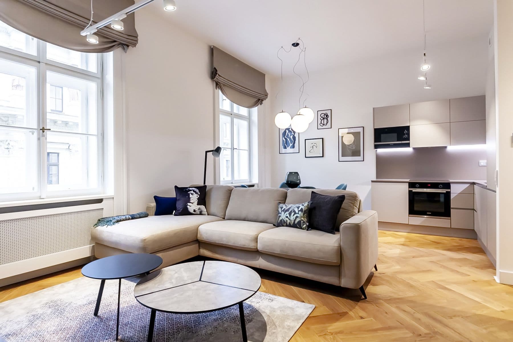 Pronájem bytu  60 m², Dlážděná, Praha, Praha