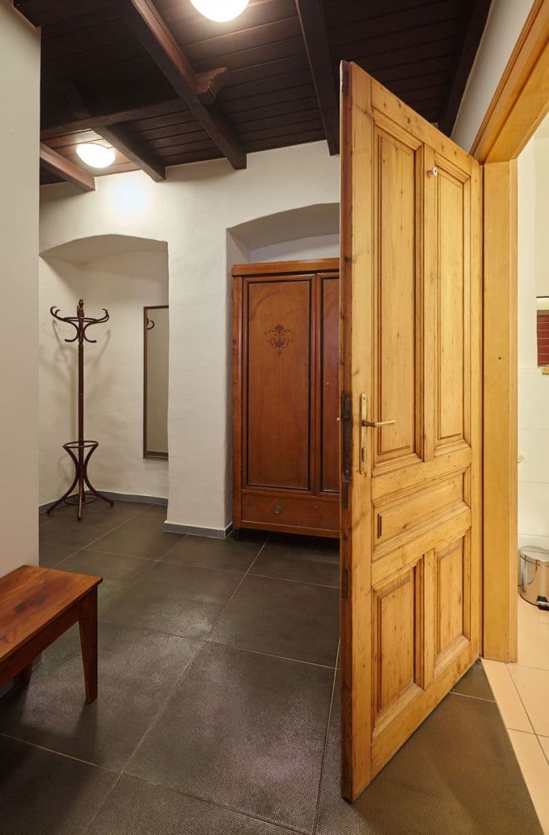 Pronájem bytu  46 m², Míšeňská, Praha, Praha