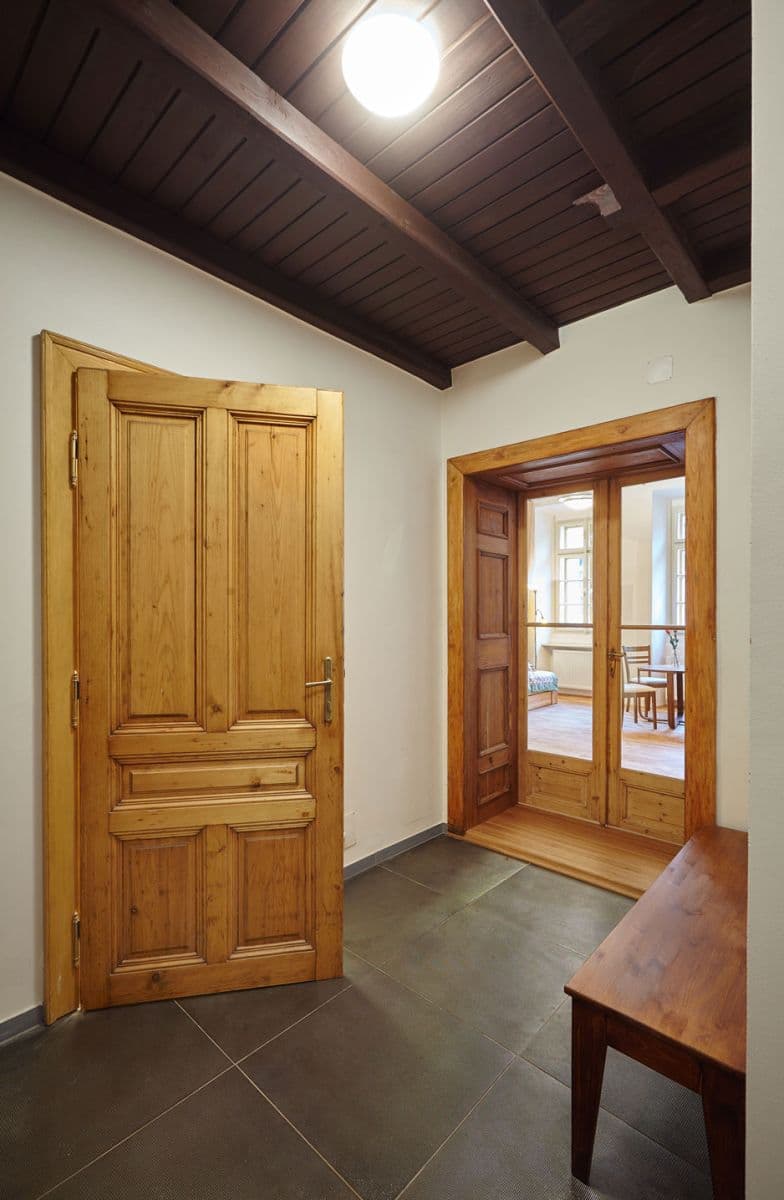 Pronájem bytu  46 m², Míšeňská, Praha, Praha