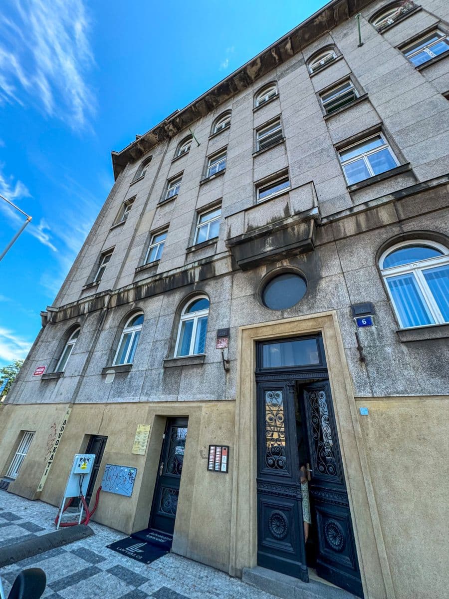 Pronájem bytu  133 m², Španělská, Praha, Praha
