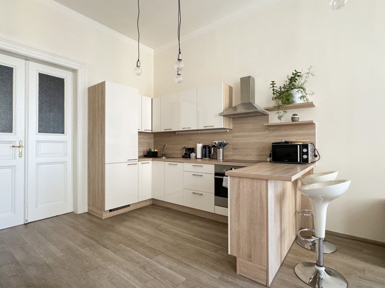 Pronájem bytu  133 m², Španělská, Praha, Praha