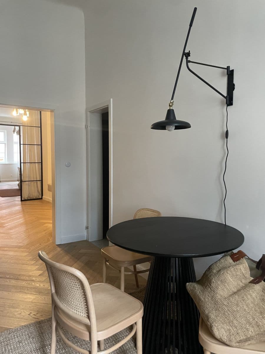 Pronájem bytu  75 m², Melantrichova, Praha, Praha