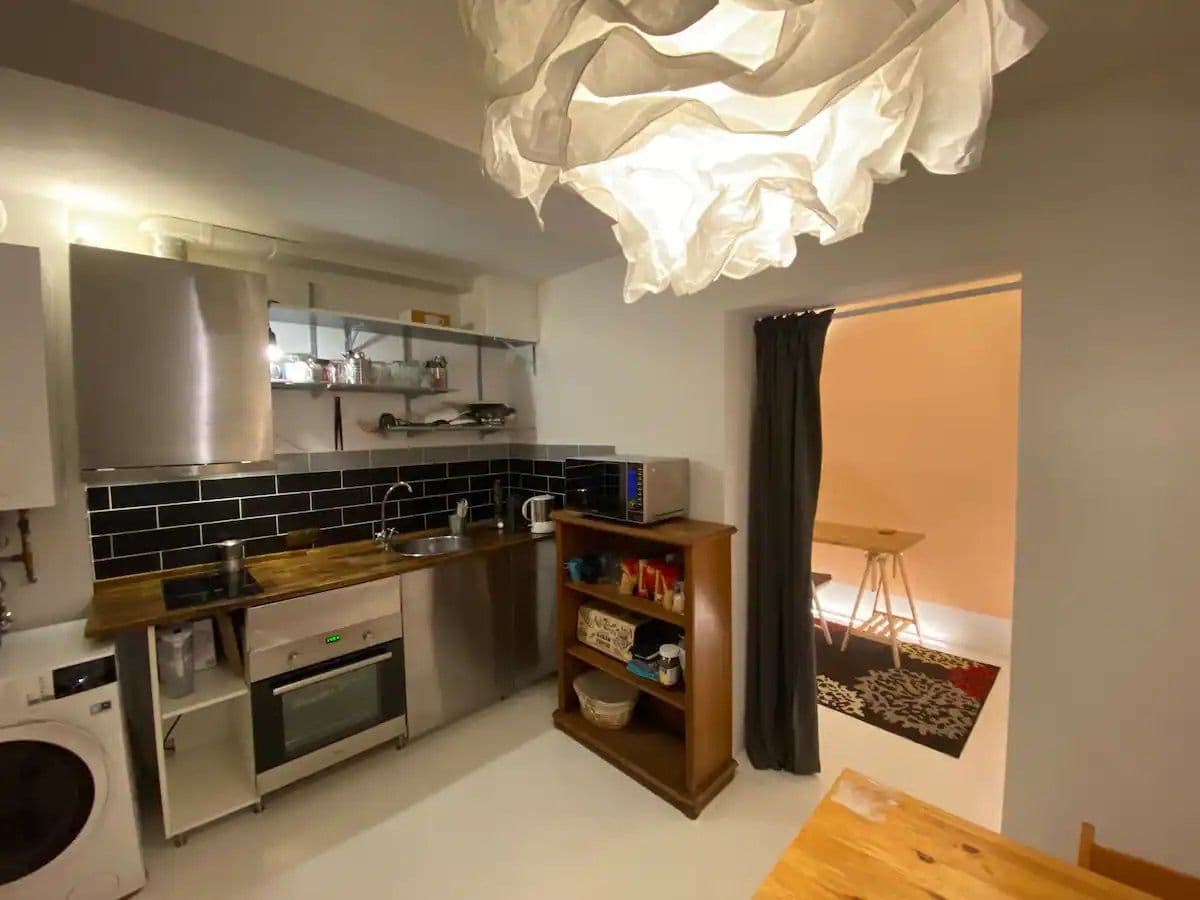 Pronájem bytu  44 m², Tychonova, Praha, Praha