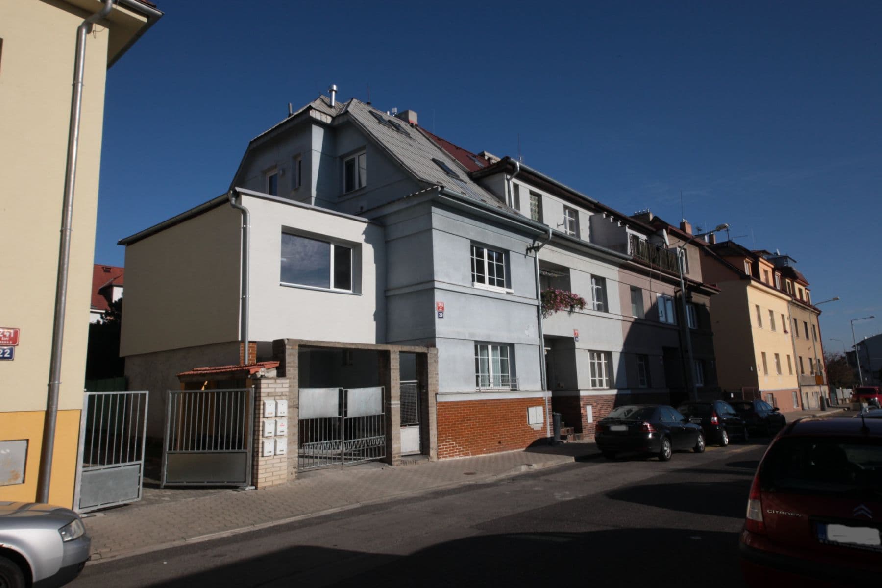 Pronájem bytu  270 m², Čistovická, Praha, Praha