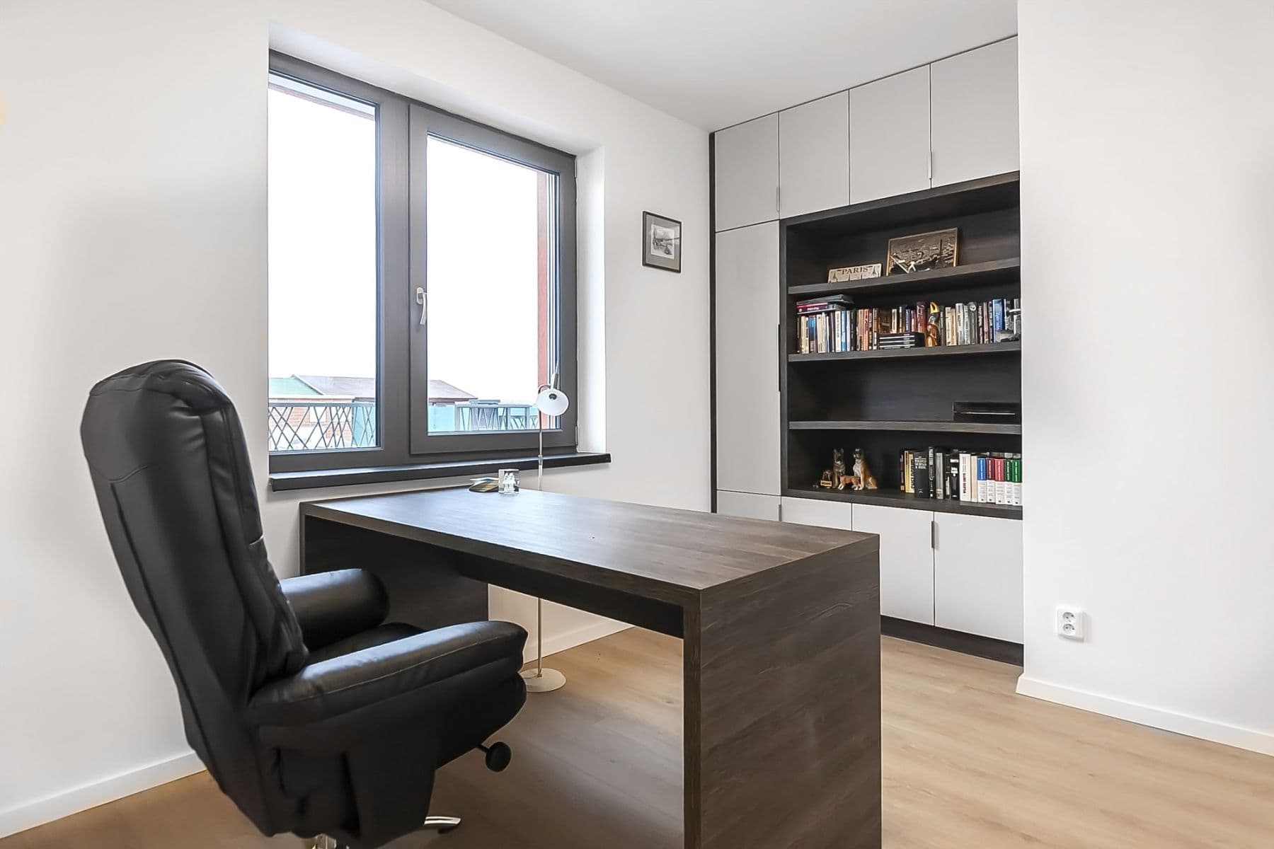 Pronájem bytu  180 m², Ibišková, Praha, Praha