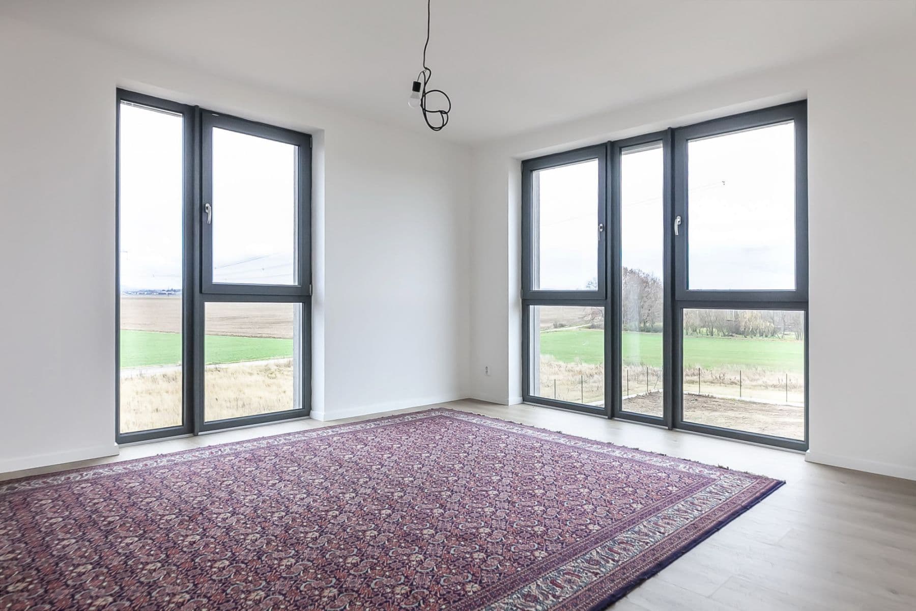 Pronájem bytu  180 m², Ibišková, Praha, Praha