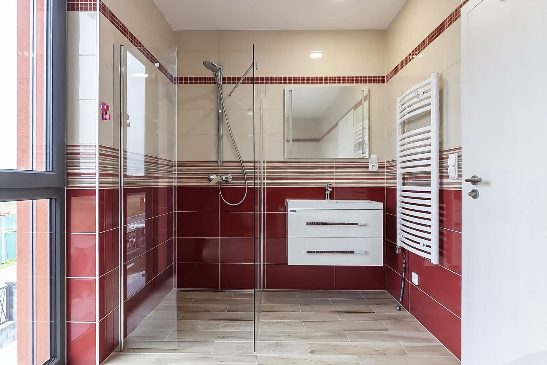 Pronájem bytu  180 m², Ibišková, Praha, Praha