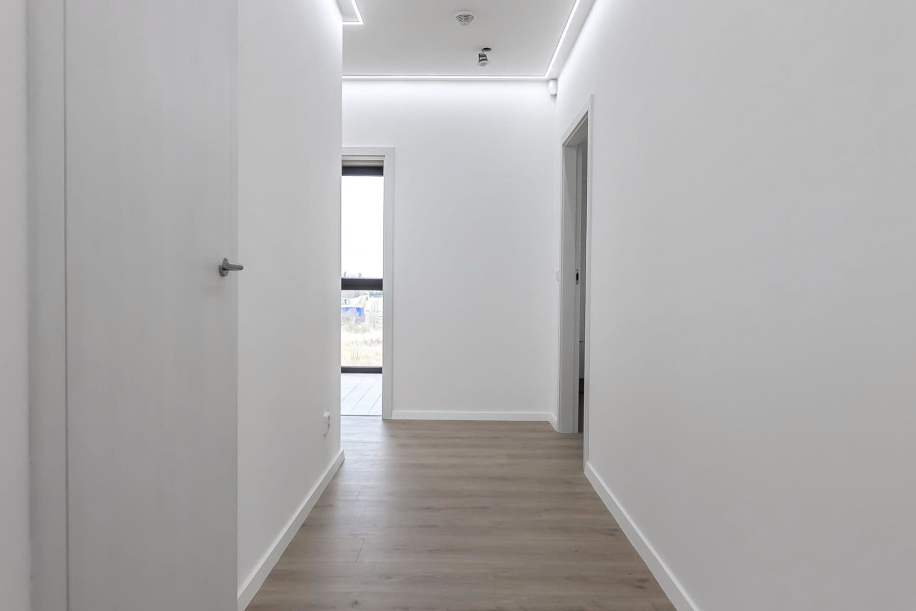 Pronájem bytu  180 m², Ibišková, Praha, Praha