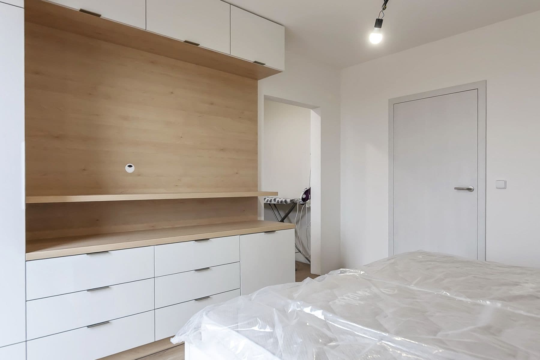 Pronájem bytu  180 m², Ibišková, Praha, Praha