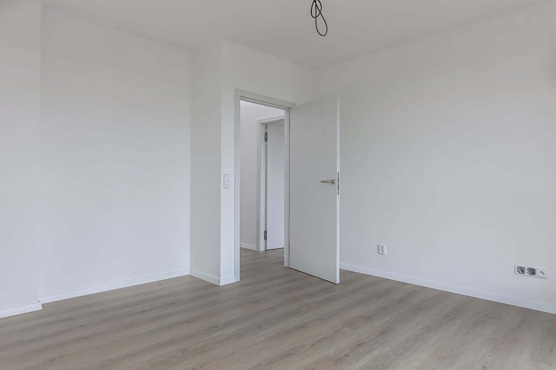 Pronájem bytu  180 m², Ibišková, Praha, Praha