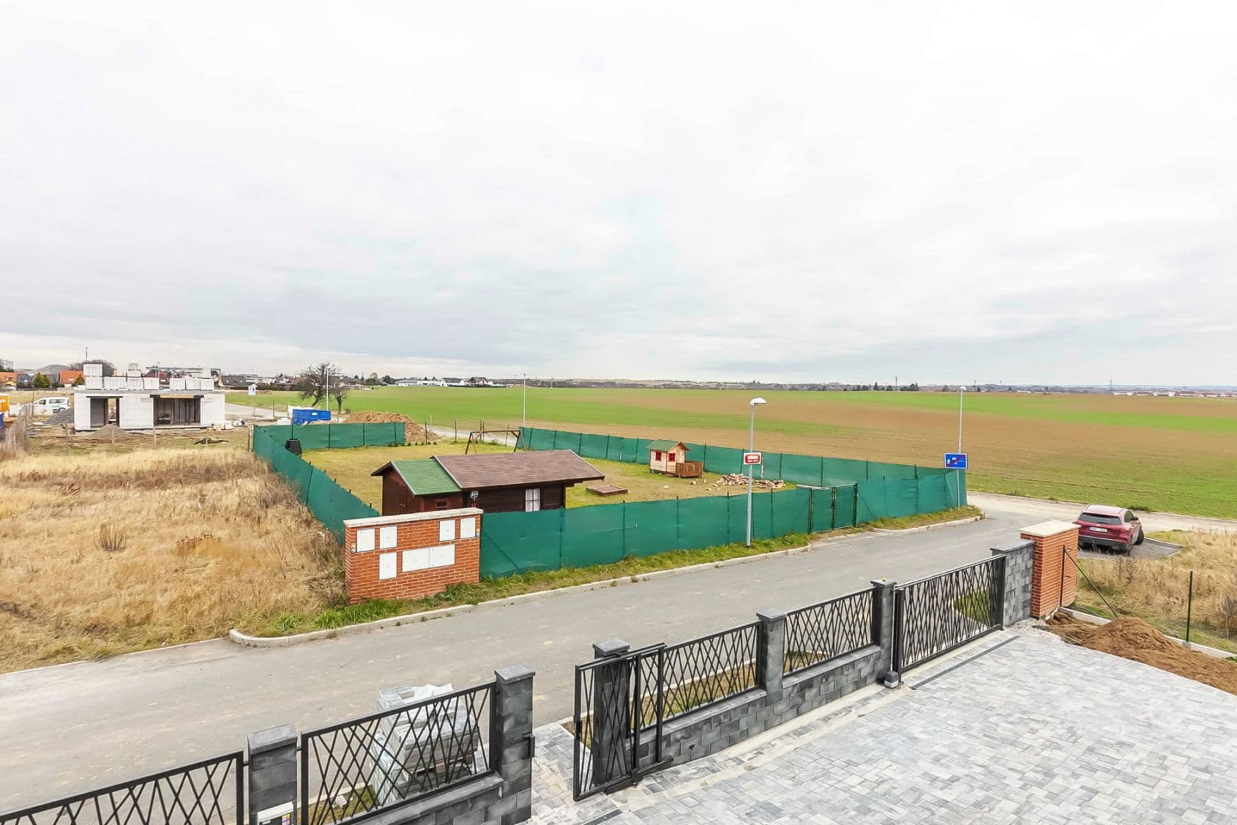 Pronájem bytu  180 m², Ibišková, Praha, Praha