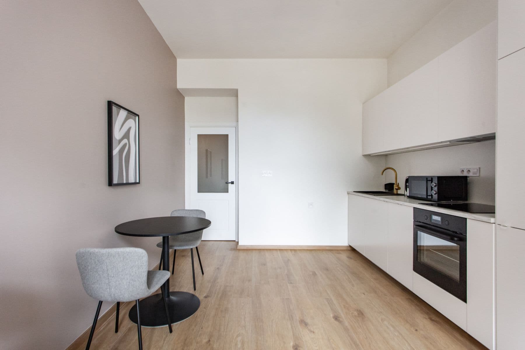 Pronájem bytu  58 m², Rostovská, Praha, Praha