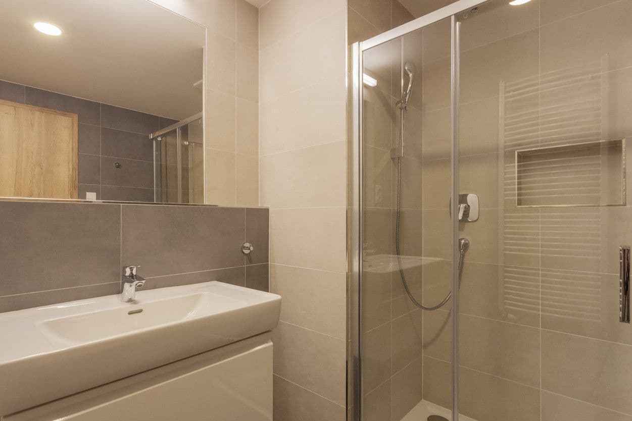 Pronájem bytu  63 m², Vrbenského, Praha, Praha