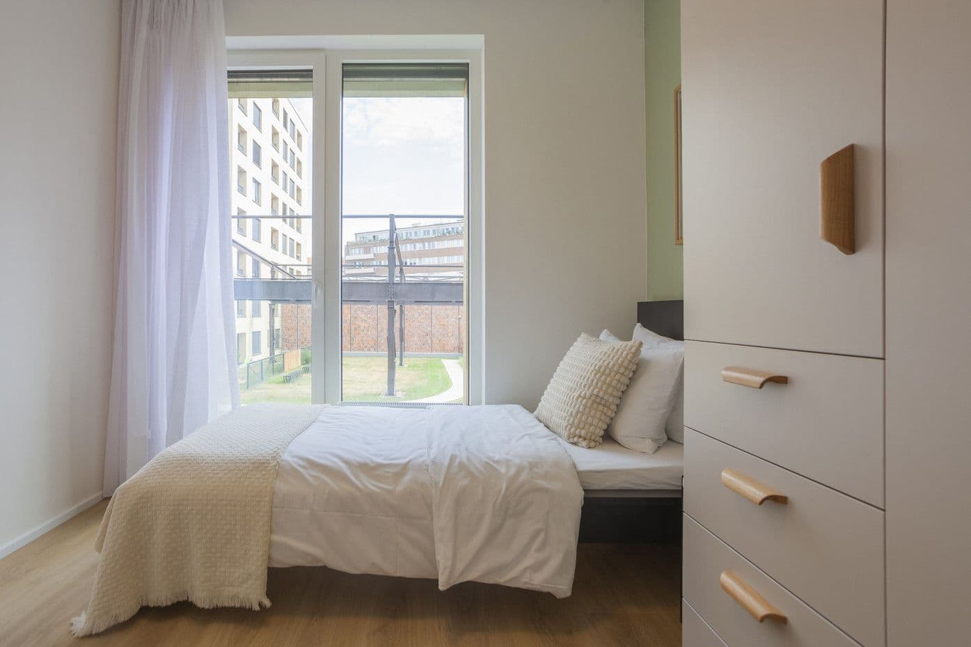 Pronájem bytu  63 m², Vrbenského, Praha, Praha
