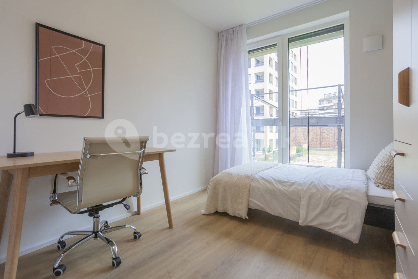 Pronájem bytu  63 m², Vrbenského, Praha, Praha
