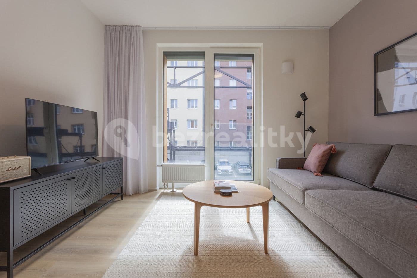 Pronájem bytu  63 m², Vrbenského, Praha, Praha