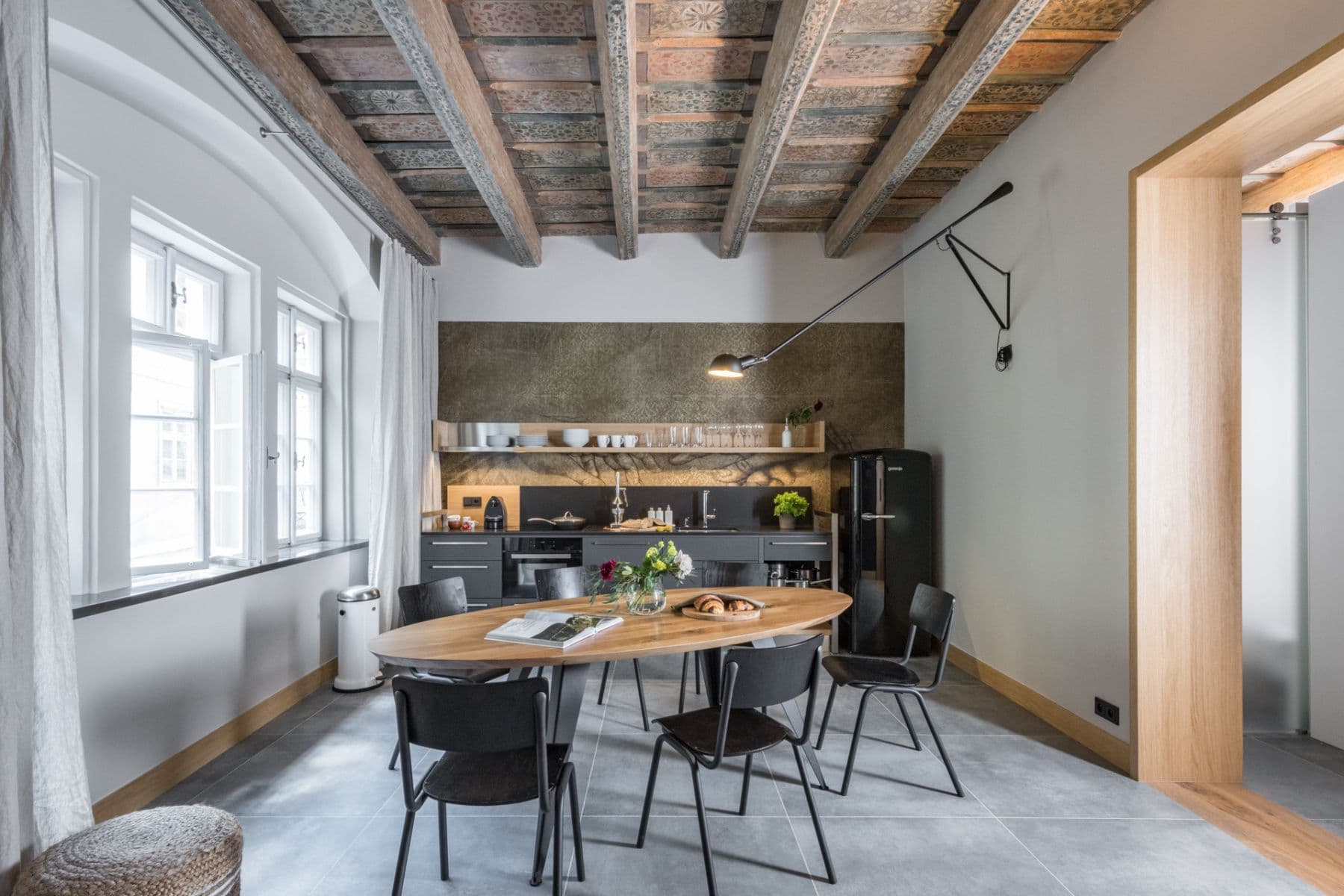 Pronájem bytu  90 m², Vlašská, Praha, Praha