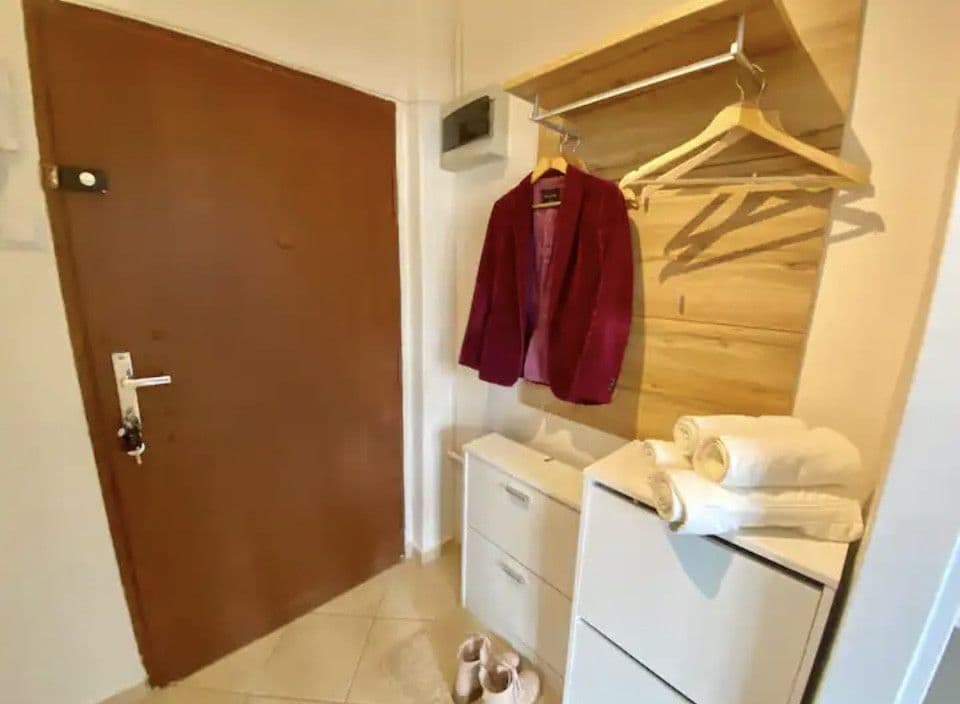 Pronájem bytu  25 m², Na Bitevní Pláni, Praha, Praha