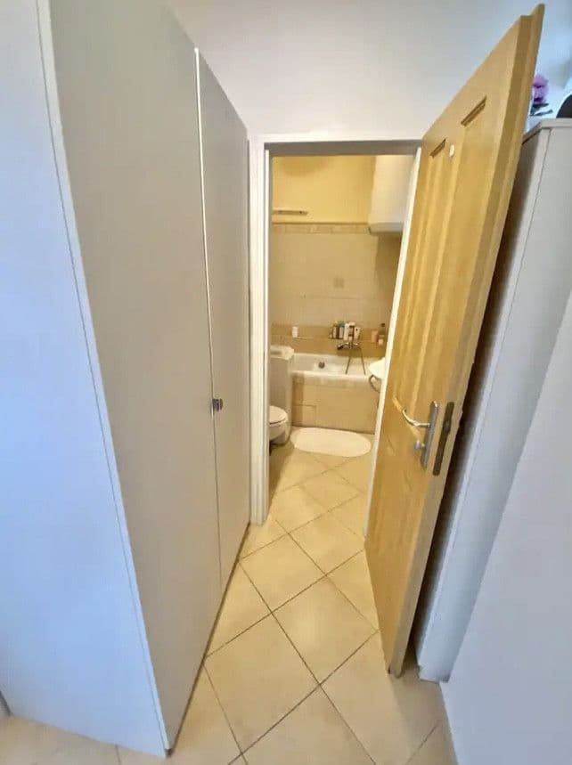 Pronájem bytu  25 m², Na Bitevní Pláni, Praha, Praha