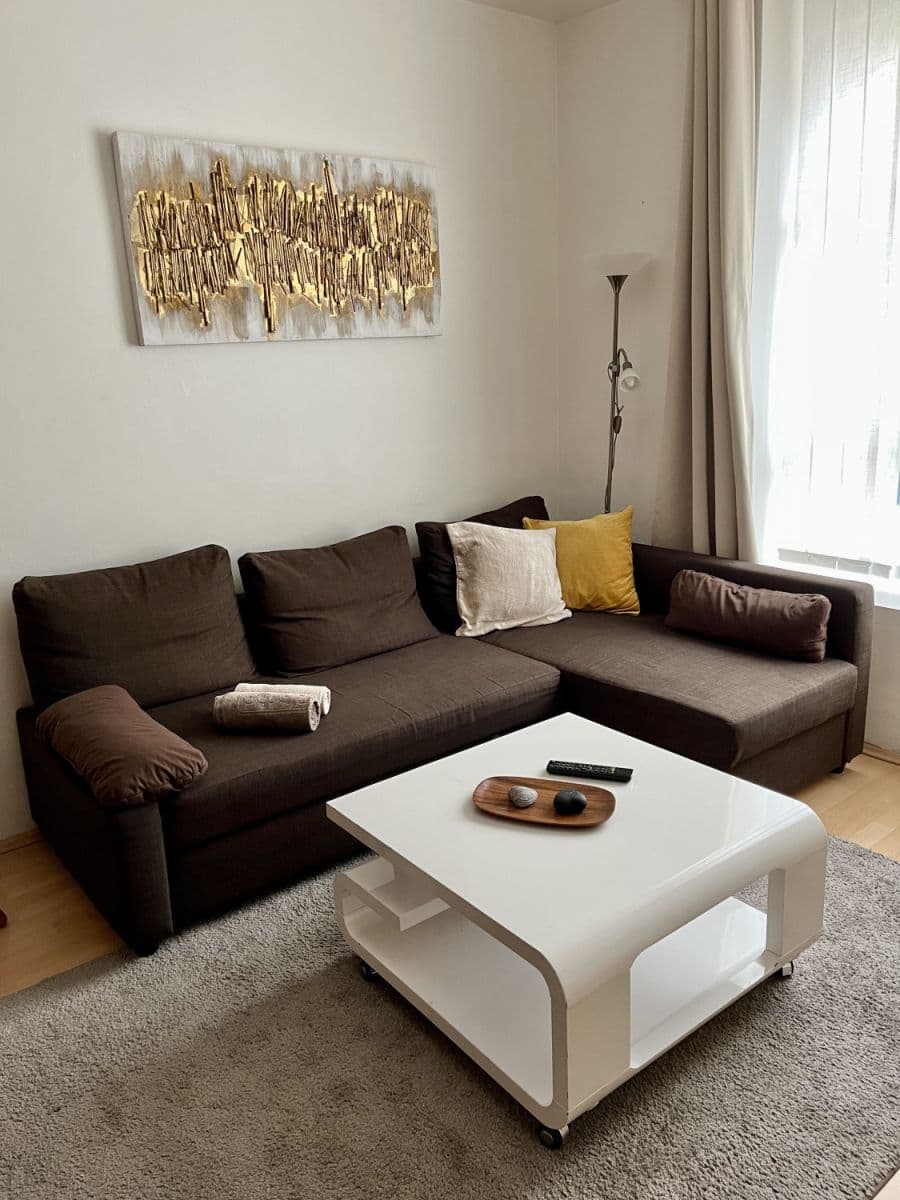 Pronájem bytu  25 m², Magistrů, Praha, Praha